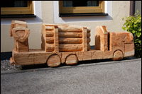 LKW in Holz